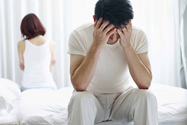 Cảnh báo triệu chứng đau tinh hoàn phải sau khi quan hệ